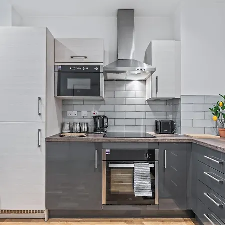 Modern Centre 2br - Sleep 8 Appartement
