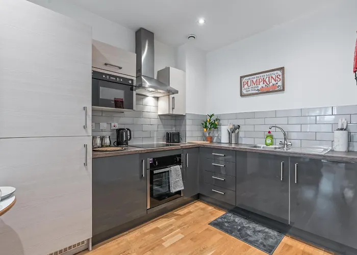 Modern Centre 2br - Sleep 8